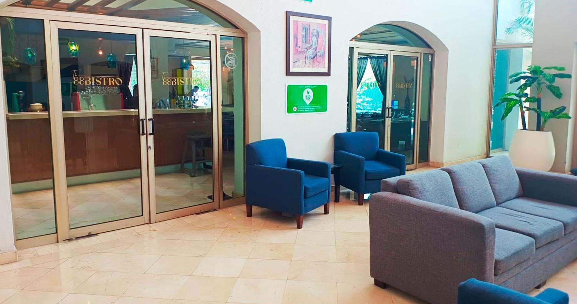 HG Hotel Zapopan Buitenkant foto