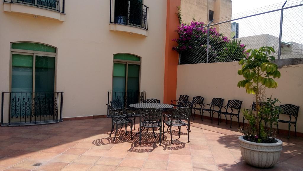 HG Hotel Zapopan Buitenkant foto