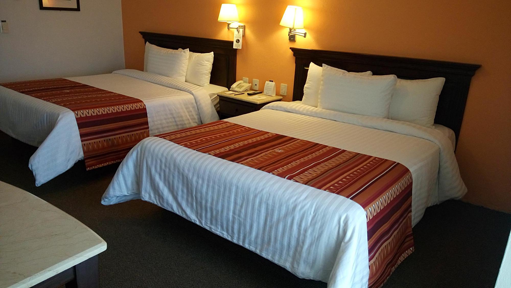 HG Hotel Zapopan Buitenkant foto