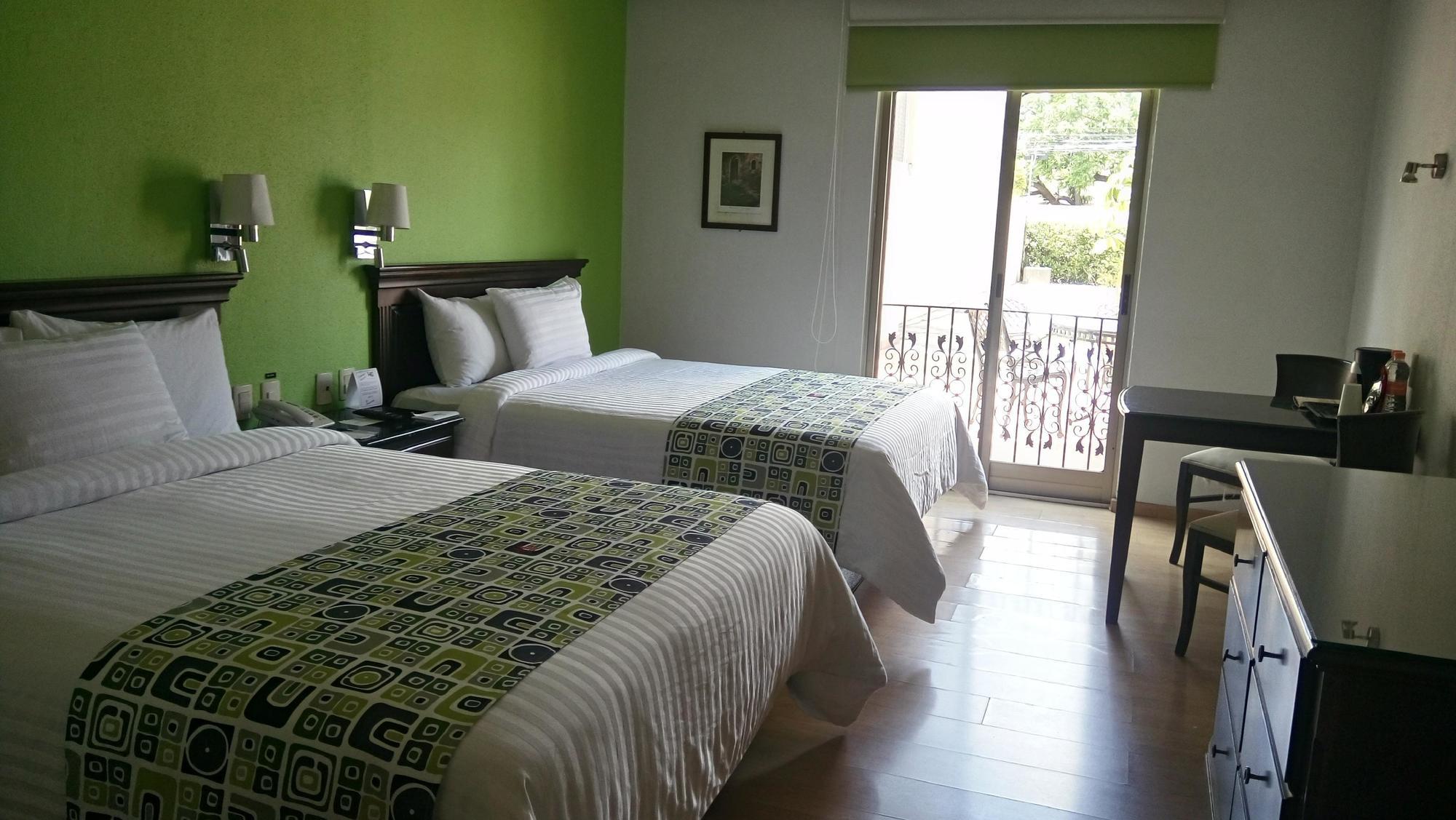HG Hotel Zapopan Buitenkant foto