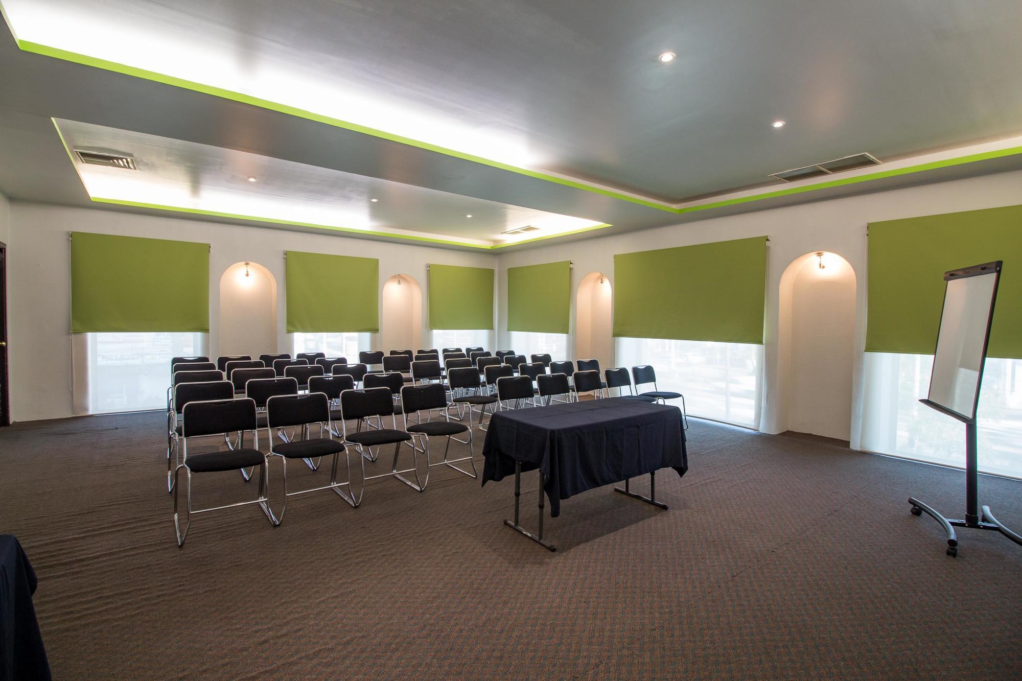 HG Hotel Zapopan Buitenkant foto